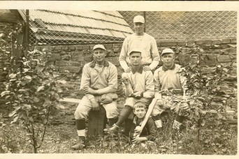 Photo of William Shemin (left) with baseball teammates. 
