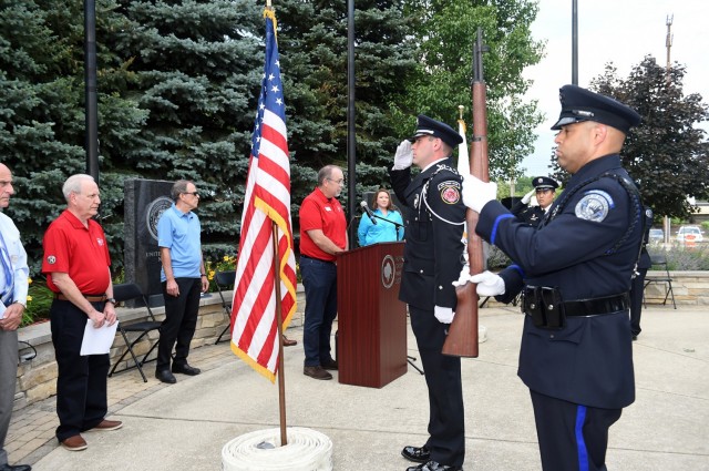 The Buffalo Grove honor guard detail, made up of police officers and fire-fighters from Buffalo Grove, render a salute during a presentation of Colors at the Village of Buffalo Grove annual Flag Day commemoration, June 14, 2021. Army Reserve Lt. Col. Keith A. Cowan, 3rd Battalion, 335 Infantry Regiment, 85th U.S. Army Reserve Support Command, participated in the ceremony as the keynote speaker at Veterans Park.
(U.S. Army Reserve photo by Staff Sgt. Erika Whitaker)