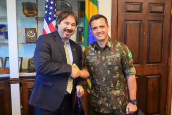 Brazilian army deputy chief visits USASAC Headquarters