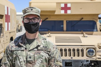 Army combat medic recognized for rendering aid in accident
