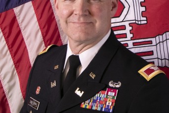 Northwestern Division transfers command; Accomplished scholar-soldier takes over largest USACE division