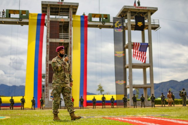 U.S. Army paratrooper Lt. Col. David Webb, commander of 2nd Battalion, 501st Parachute Infantry Regiment, 1st Brigade Combat Team, 82nd Airborne Division, speaks at the closing ceremony of a Dynamic Force Employment airborne exercise with the joint Colombian military, July 30, 2021, at Tolemaida Air Base, Colombia. The DFE, a six-day combined training exercise also known as Exercise Hidra II, included day and night airborne operations, a tactical field training exercise, medical evacuation procedures, a combat water survival course and a combat obstacle course at the Colombian special forces Lancero School.
