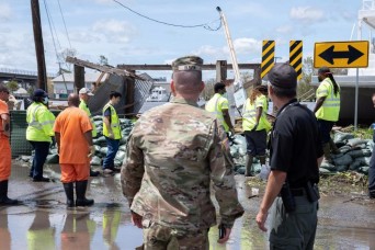 Vice chief praises hurricane responders, says transformation total force effort