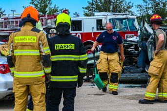 Nebraska, Czech Republic firefighters strengthen partnership