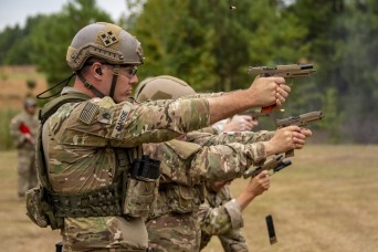Arkansas, North Dakota Guardsmen win rifle, pistol competition