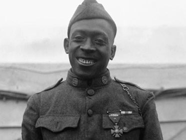 Sgt. Henry Johnson of the 369th Infantry Regiment was awarded the French Croix de Guerre for bravery during an outnumbered battle with German soldiers, Feb. 12, 1919. (Photo: Public Domain)
